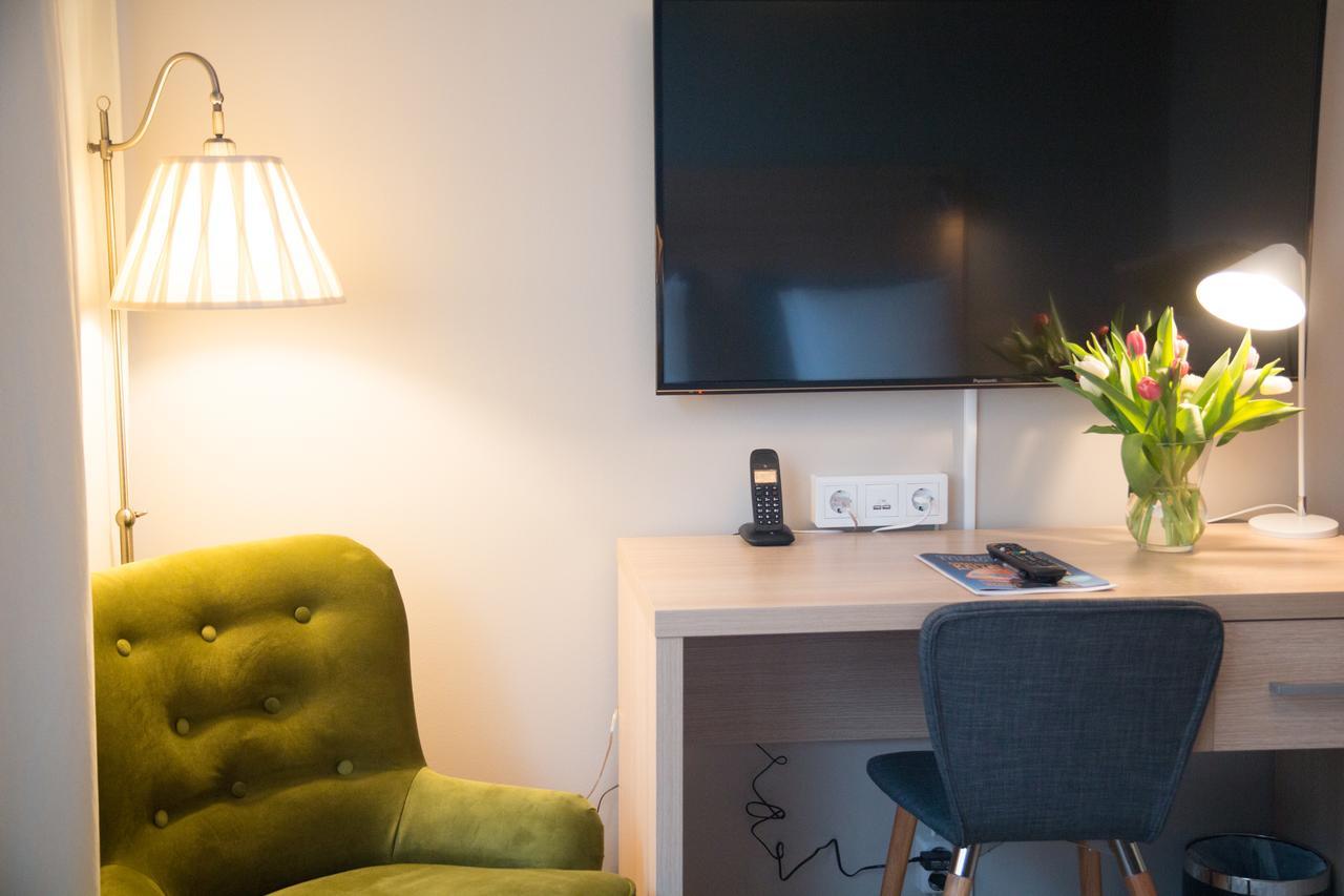 Hotell Aston คาร์ลส์ครูนา ภายนอก รูปภาพ